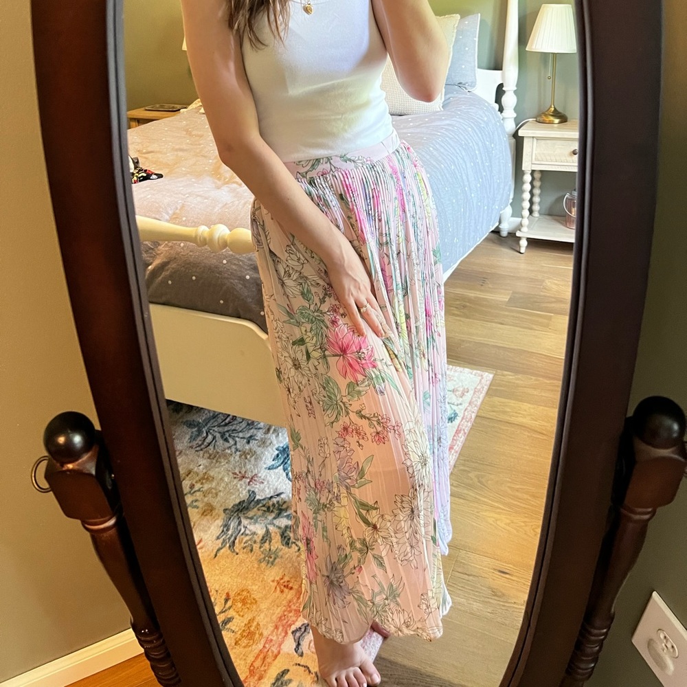H&M floral pleated skirt